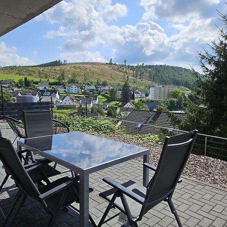 Stilvolle Wohnung Mit Blick Und Selbst-Check-In Bad Berleburg Esterno foto